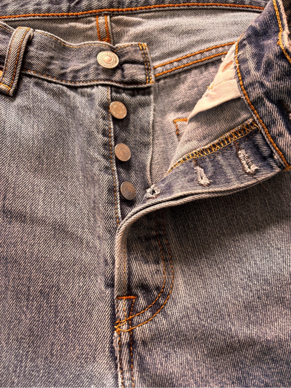 Levi’s 501 Original Straight Leg Button Fly Jeans - Faded Blue Wash